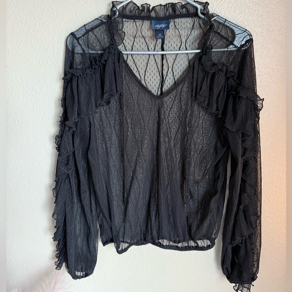 Buckle Black Sheer Ruffle Blouse - Picture 2 of 4